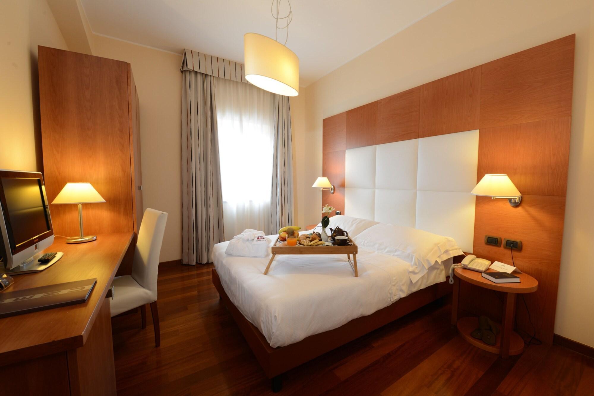 Hotel Guglielmo Catanzaro Zewnętrze zdjęcie